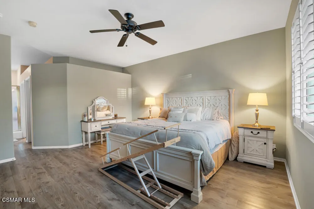 588 Monteleone Avenue Oak Park, CA 91377