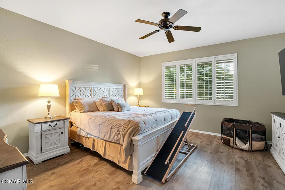588 Monteleone Avenue Oak Park, CA 91377