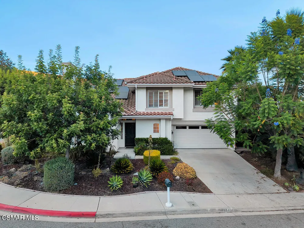 588 Monteleone Avenue Oak Park, CA 91377