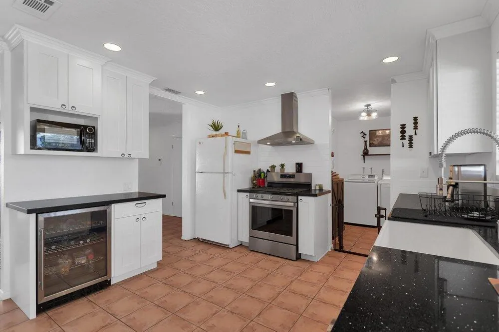 76795 New York Avenue Palm Desert, CA 92211