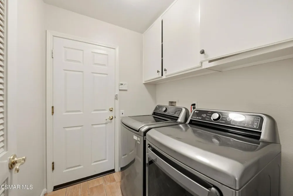 2043 Tulip Avenue Simi Valley, CA 93063