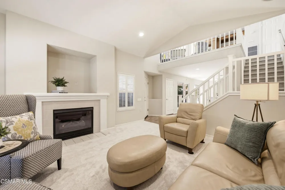 2043 Tulip Avenue Simi Valley, CA 93063