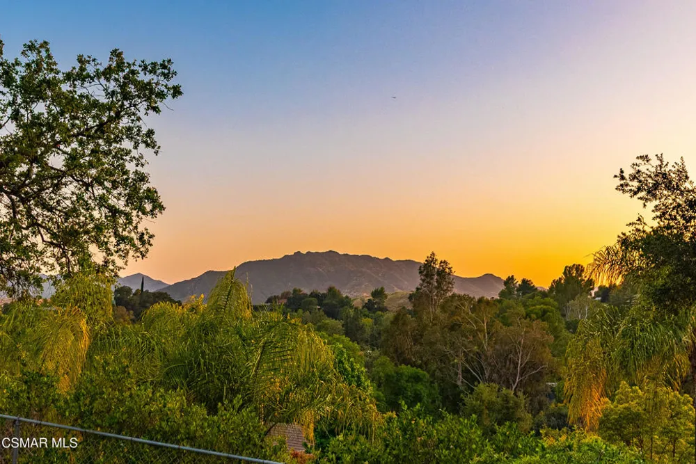 6110 Colodny Drive Agoura Hills, CA 91301