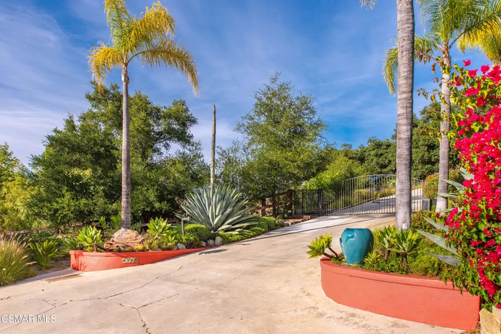 6110 Colodny Drive Agoura Hills, CA 91301