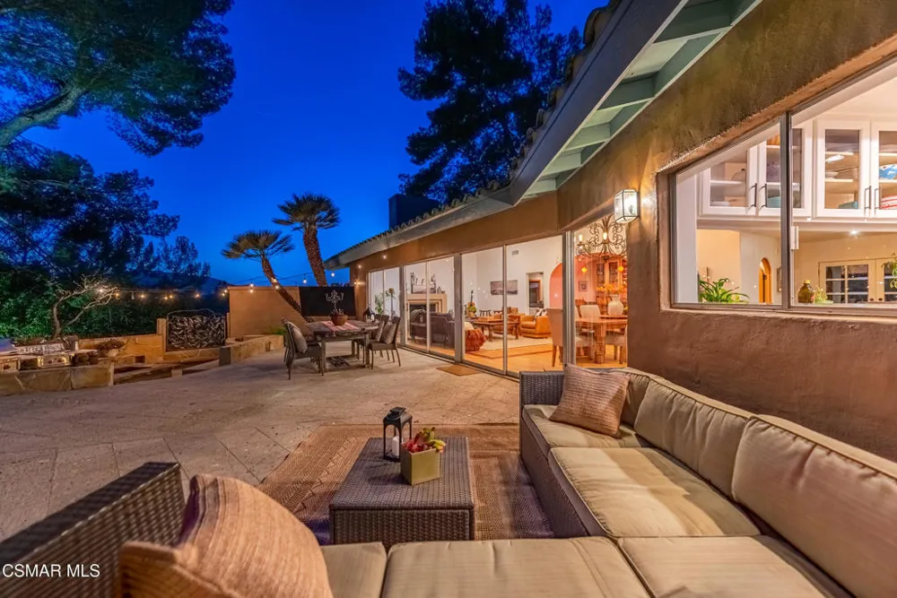 6110 Colodny Drive Agoura Hills, CA 91301