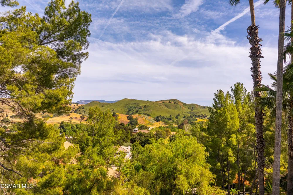 6110 Colodny Drive Agoura Hills, CA 91301