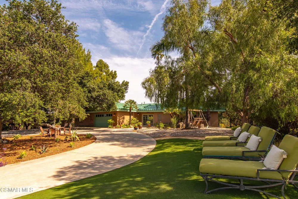 6110 Colodny Drive Agoura Hills, CA 91301