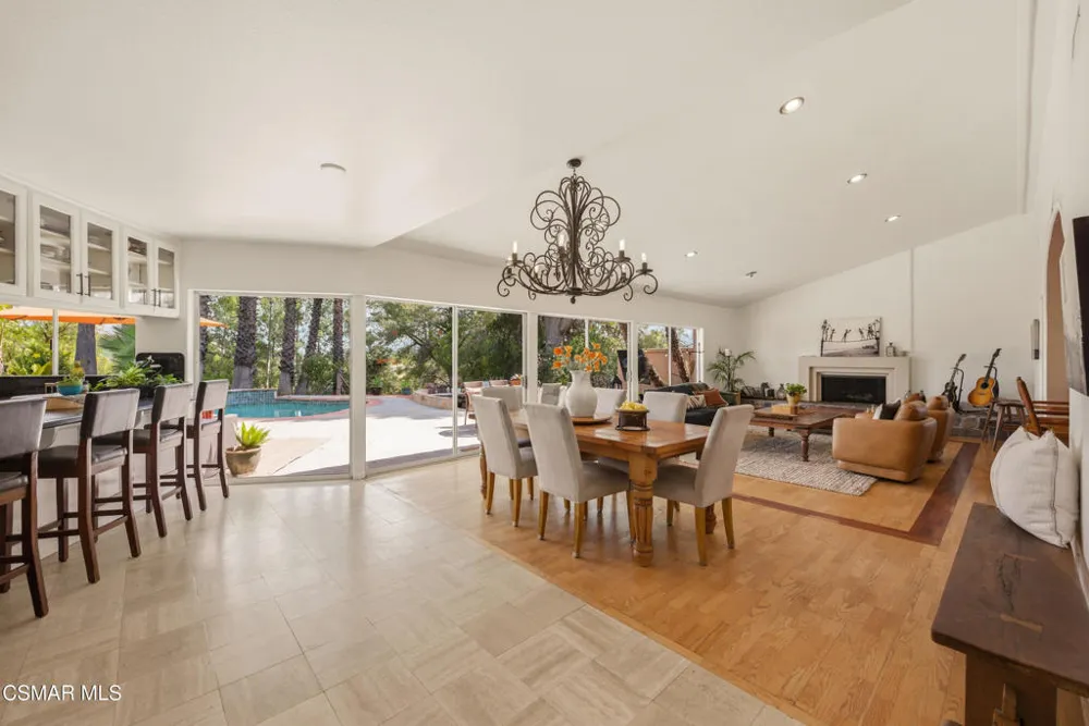 6110 Colodny Drive Agoura Hills, CA 91301