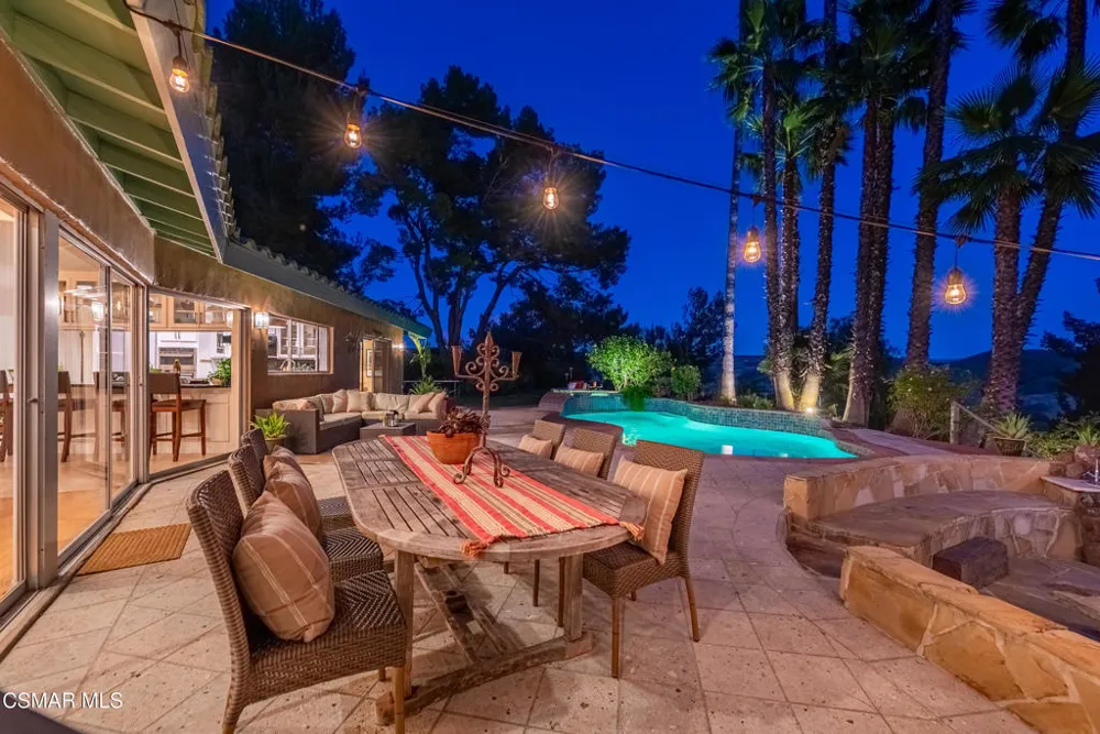 6110 Colodny Drive Agoura Hills, CA 91301
