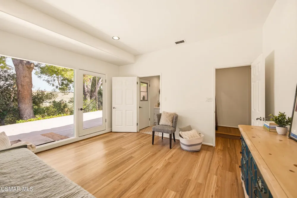 6110 Colodny Drive Agoura Hills, CA 91301