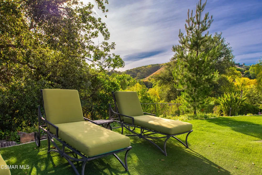 6110 Colodny Drive Agoura Hills, CA 91301