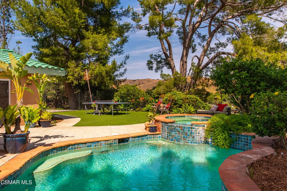 6110 Colodny Drive Agoura Hills, CA 91301