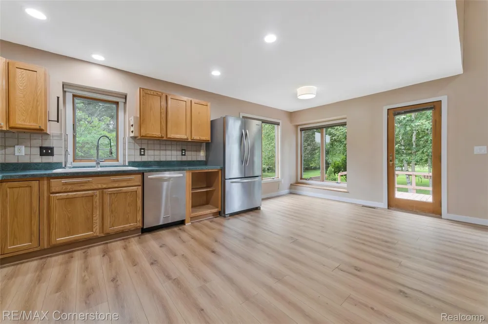 12701 Capernall Road Exeter Township, MI 48117
