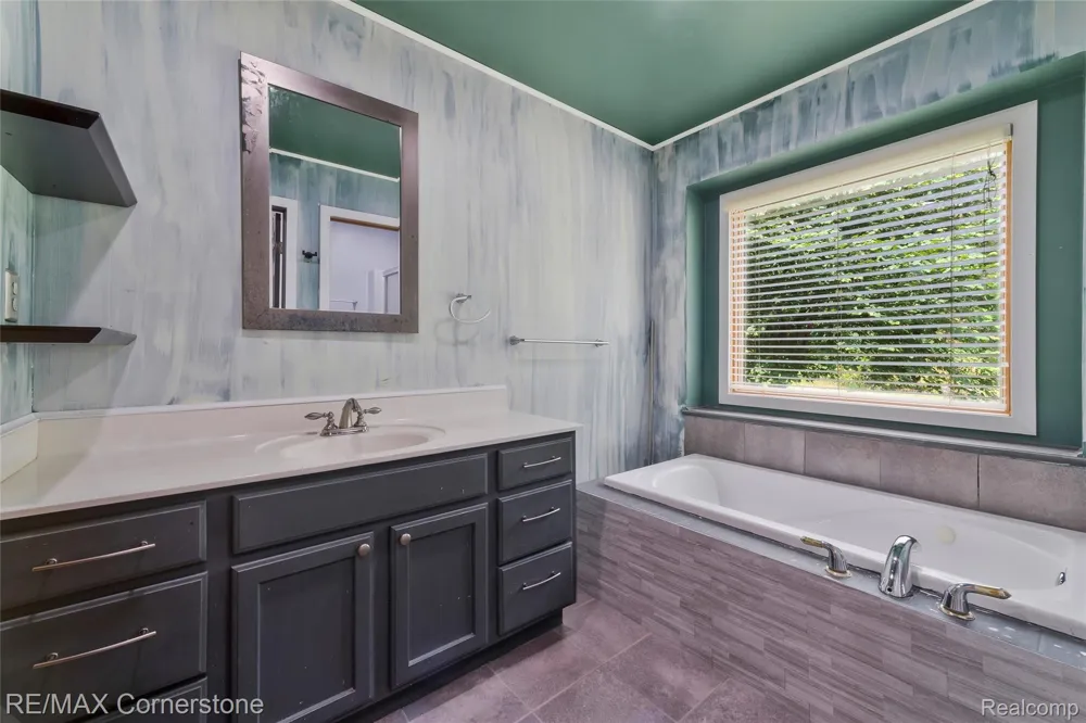 12701 Capernall Road Exeter Township, MI 48117
