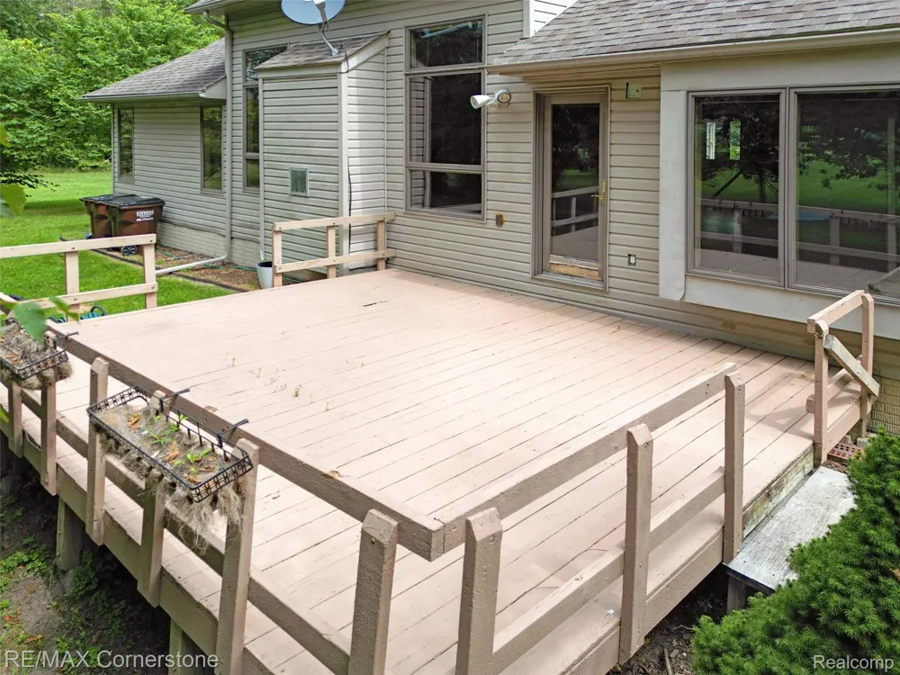 12701 Capernall Road Exeter Township, MI 48117