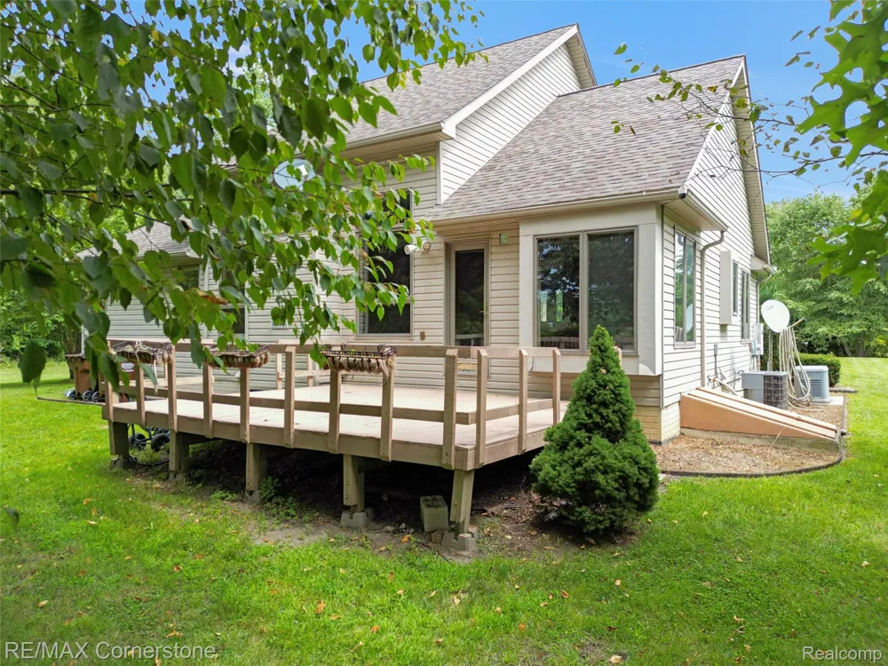 12701 Capernall Road Exeter Township, MI 48117