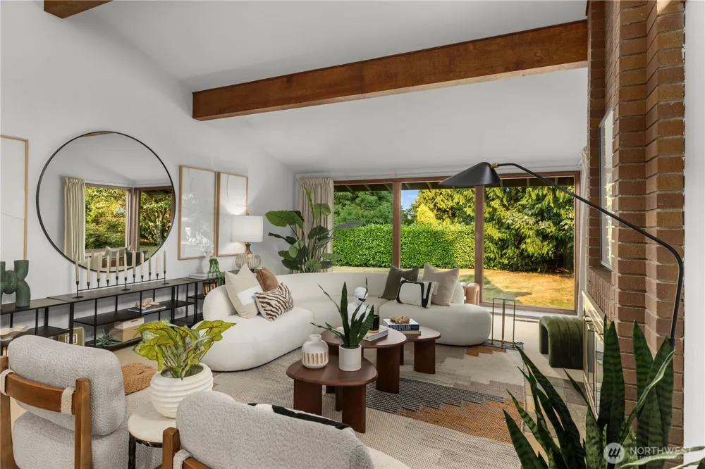 10785 Bill Point Crest NE Bainbridge Island, WA 98110