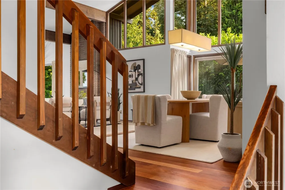 10785 Bill Point Crest NE Bainbridge Island, WA 98110