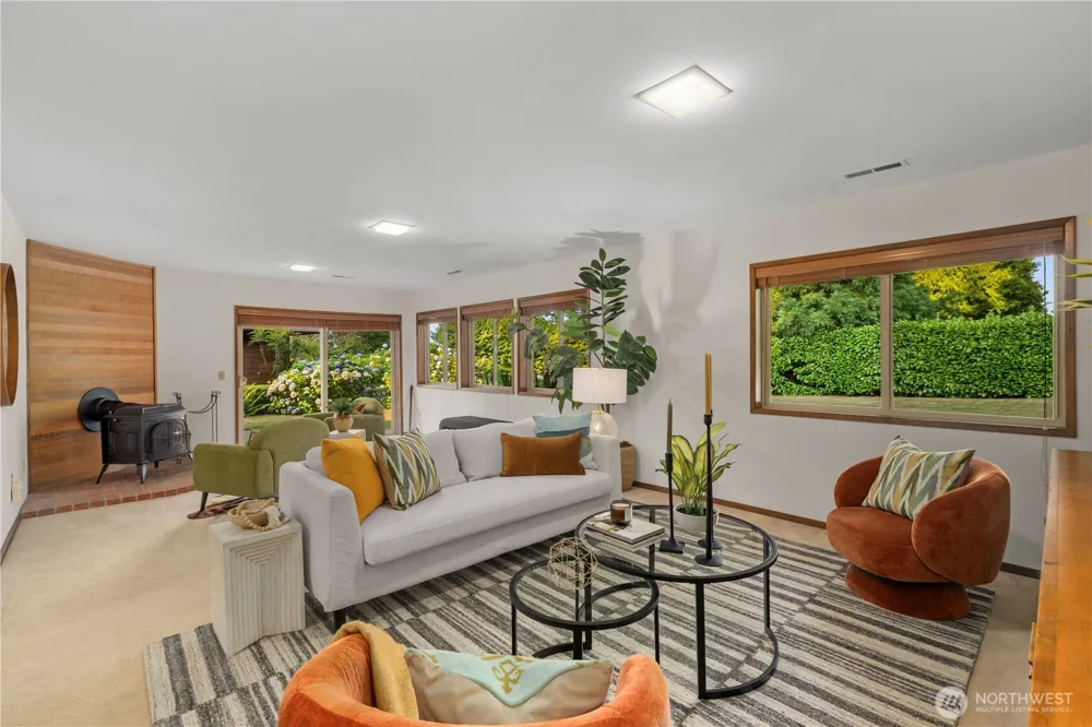 10785 Bill Point Crest NE Bainbridge Island, WA 98110