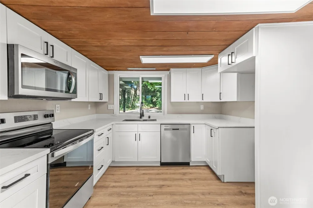 3230 E State Route 302 Belfair, WA 98528