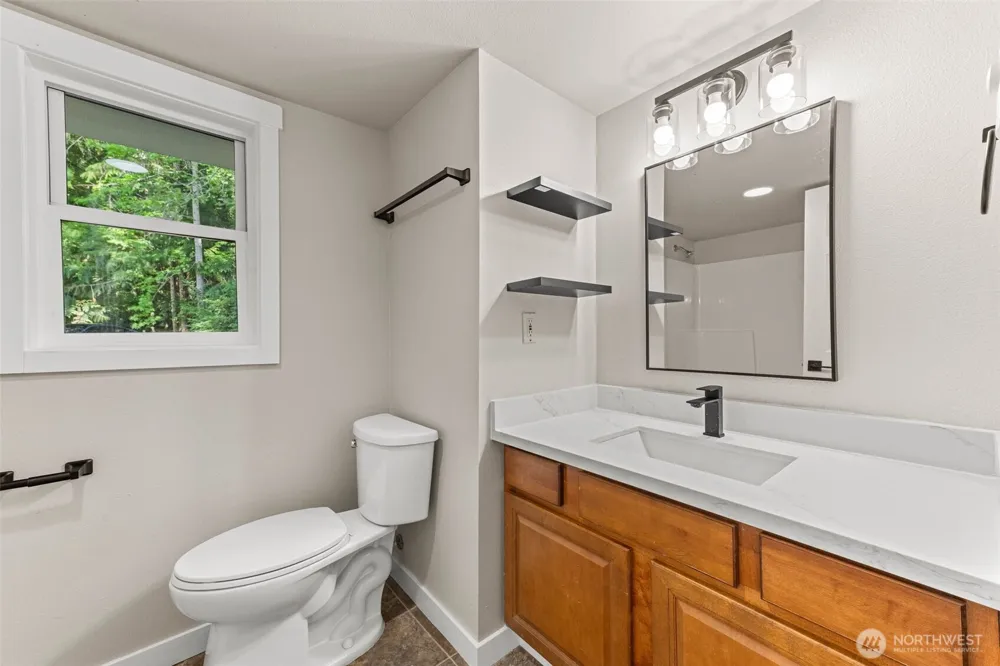 3230 E State Route 302 Belfair, WA 98528