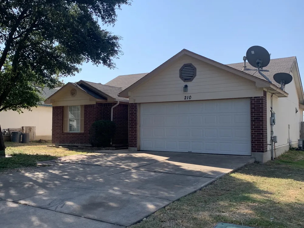 210 Evergreen Circle Georgetown, TX 78626