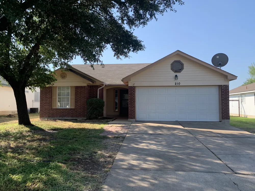 210 Evergreen Circle Georgetown, TX 78626