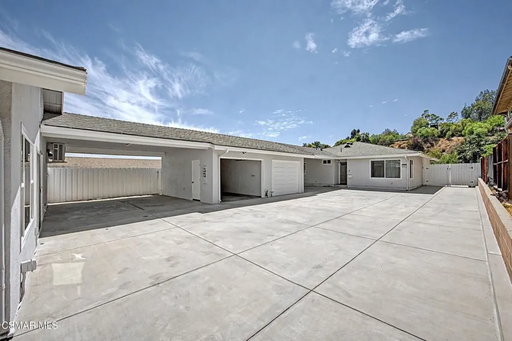 107 Calle Camarillo, CA 93010