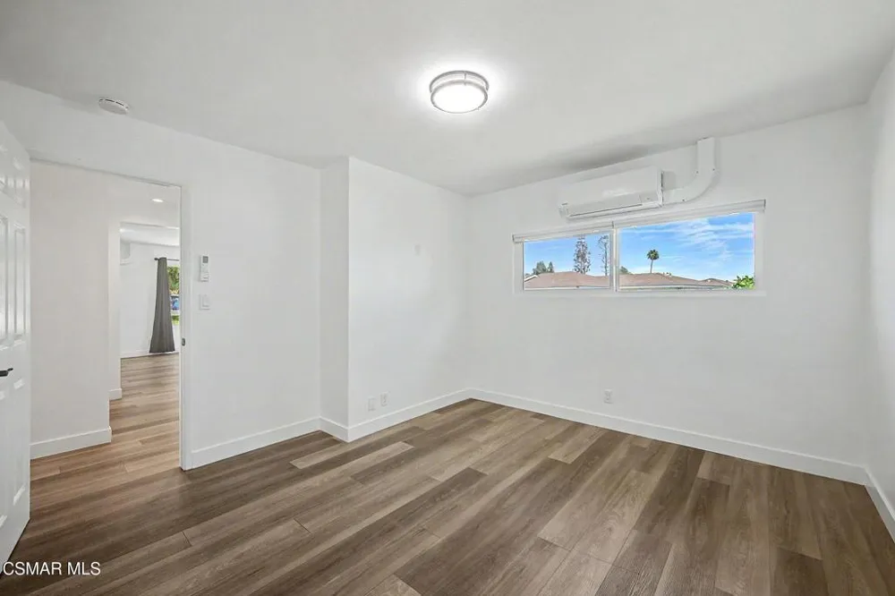 107 Calle Camarillo, CA 93010