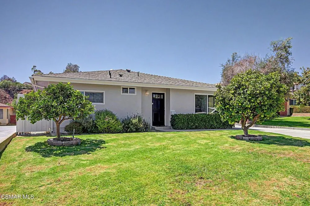 107 Calle Camarillo, CA 93010