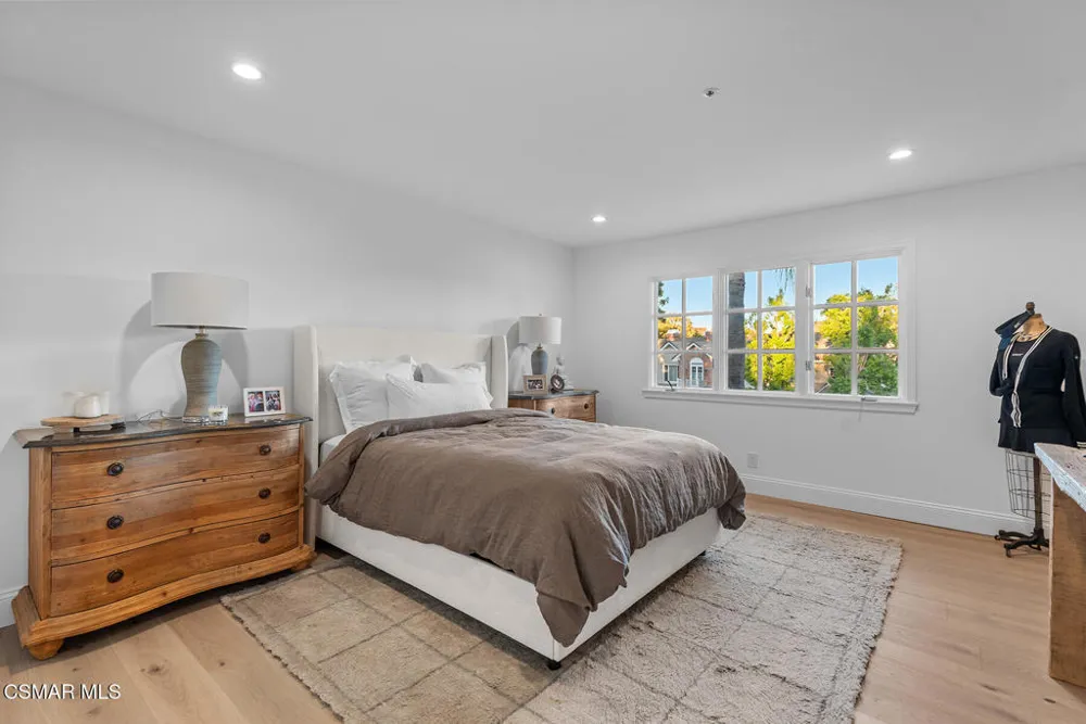 1389 Pathfinder Avenue Westlake Village, CA 91362