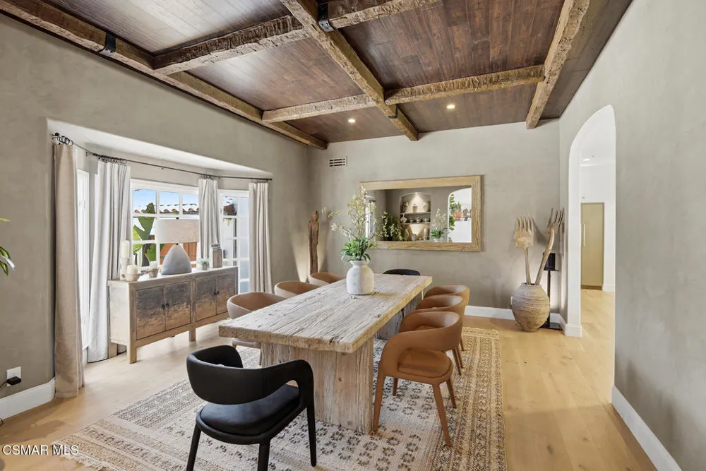 1389 Pathfinder Avenue Westlake Village, CA 91362