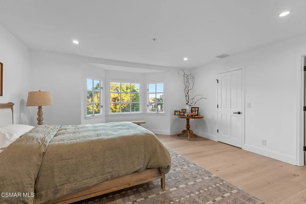1389 Pathfinder Avenue Westlake Village, CA 91362