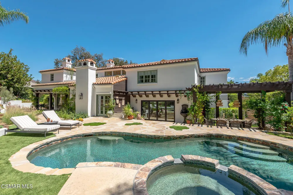 1389 Pathfinder Avenue Westlake Village, CA 91362