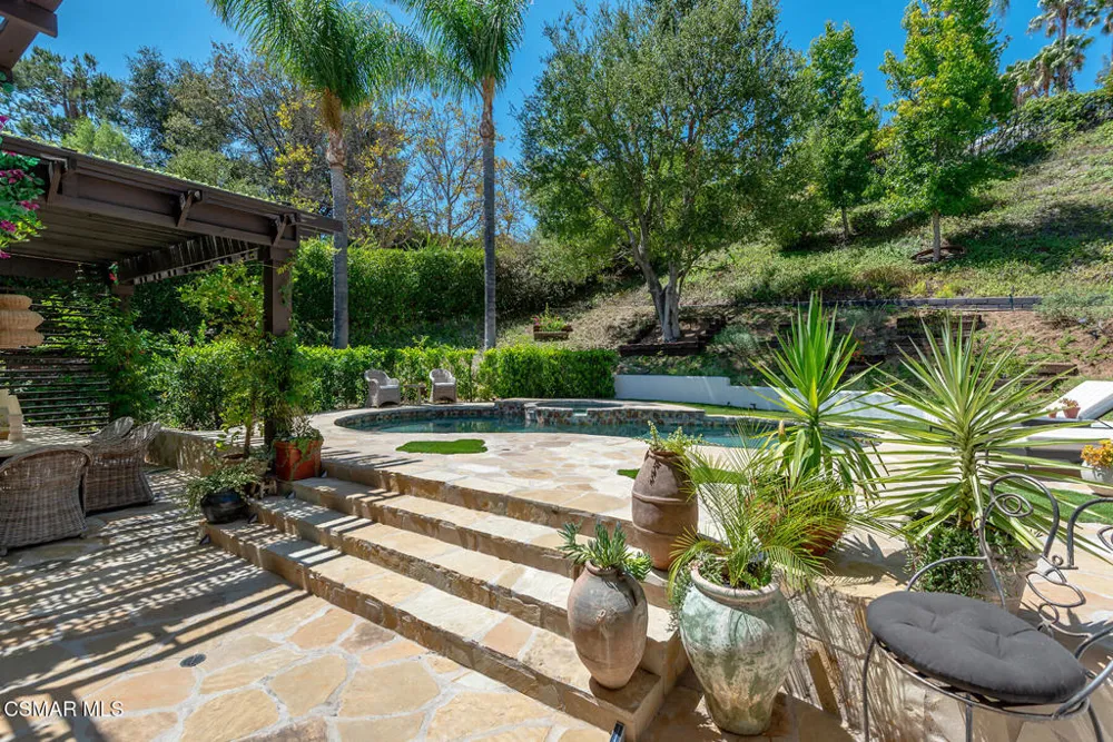 1389 Pathfinder Avenue Westlake Village, CA 91362