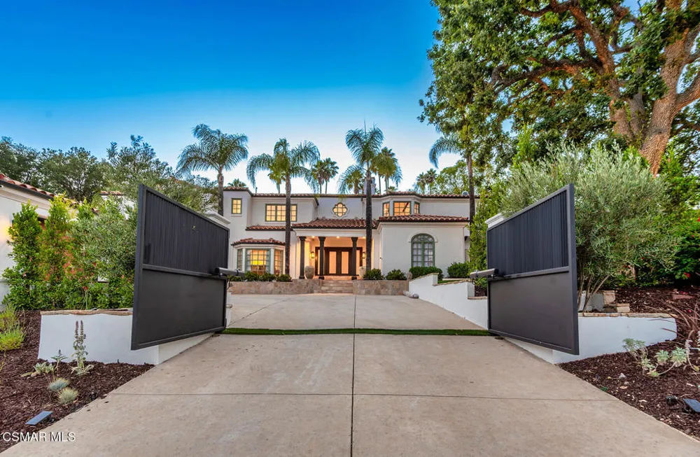1389 Pathfinder Avenue Westlake Village, CA 91362