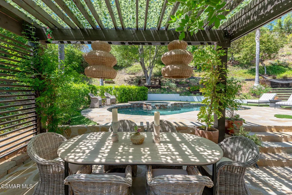 1389 Pathfinder Avenue Westlake Village, CA 91362