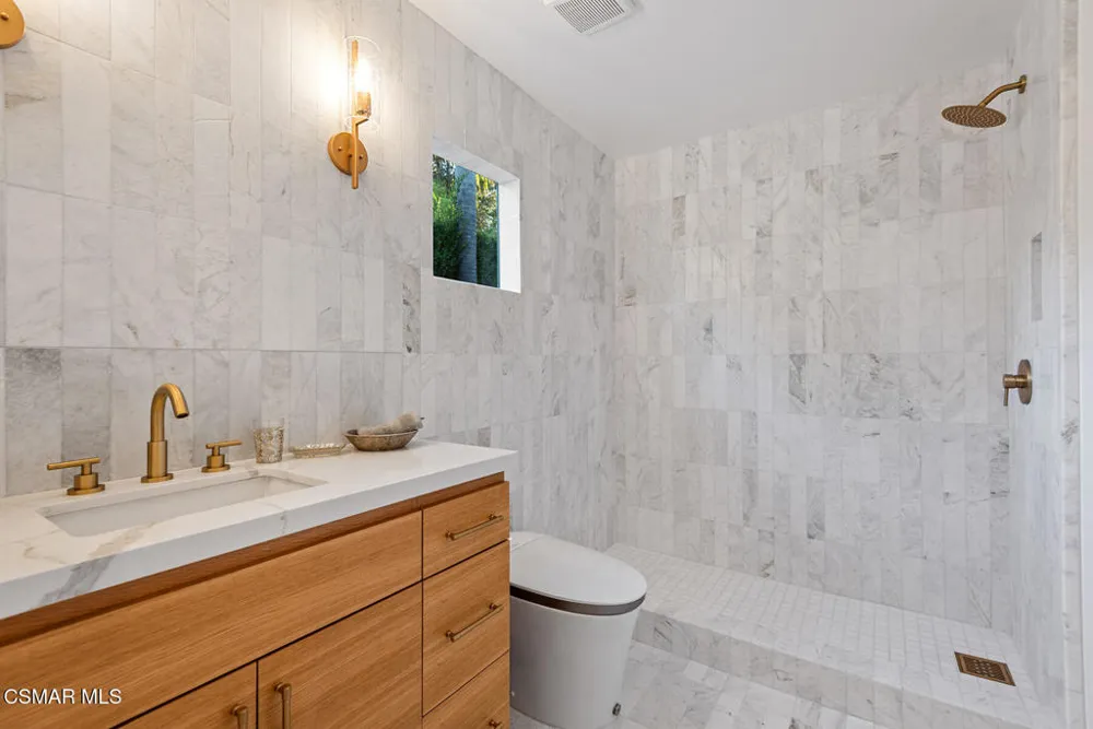 1389 Pathfinder Avenue Westlake Village, CA 91362