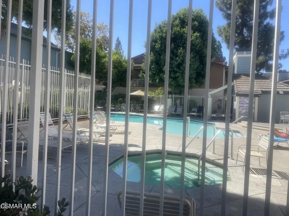2394 Pleasant Way #C Thousand Oaks, CA 91362