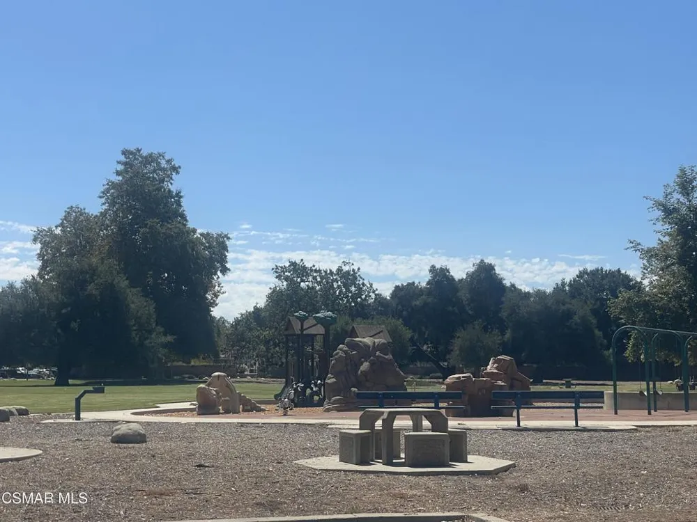 2394 Pleasant Way #C Thousand Oaks, CA 91362