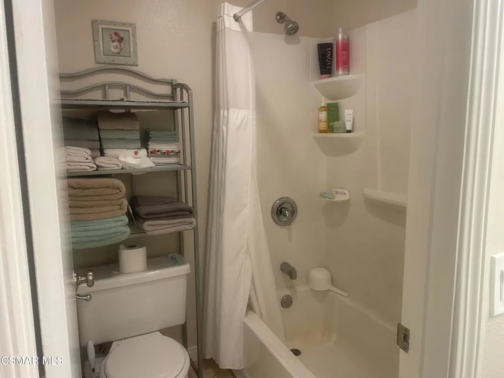 2394 Pleasant Way #C Thousand Oaks, CA 91362