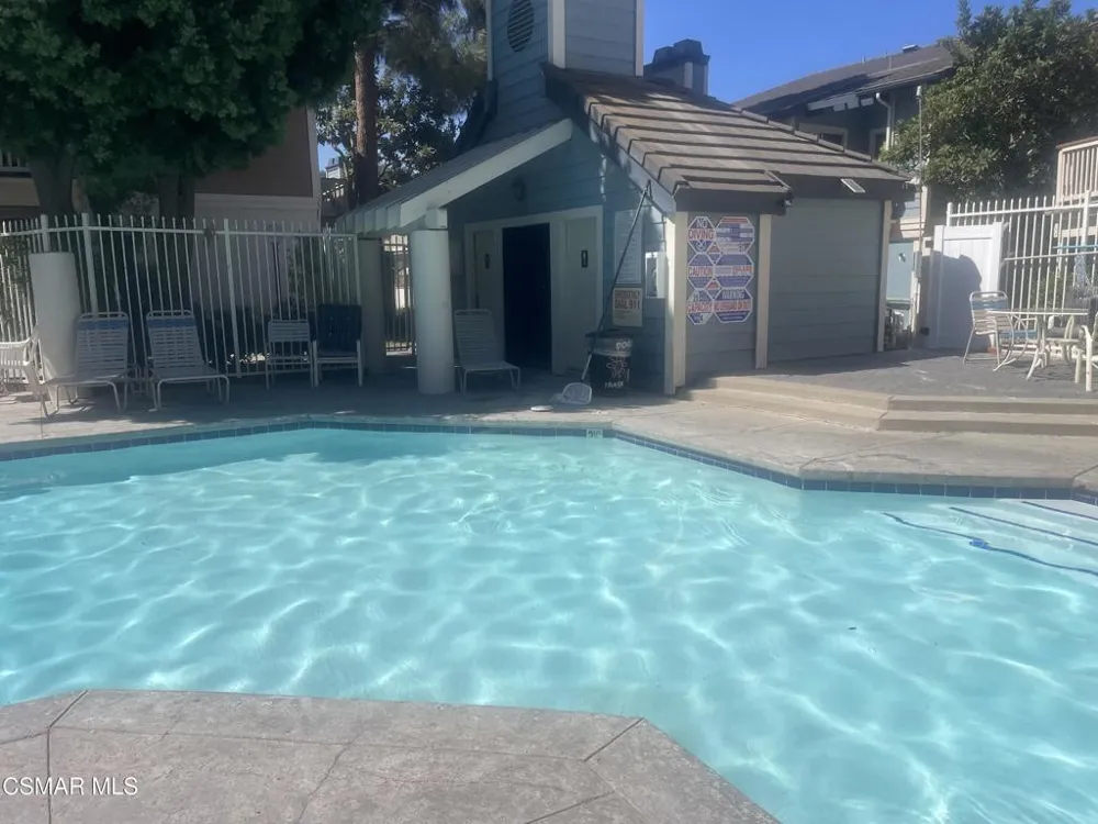 2394 Pleasant Way #C Thousand Oaks, CA 91362