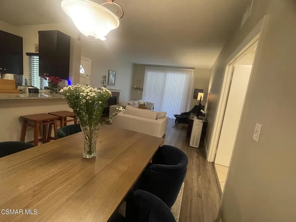 2394 Pleasant Way #C Thousand Oaks, CA 91362