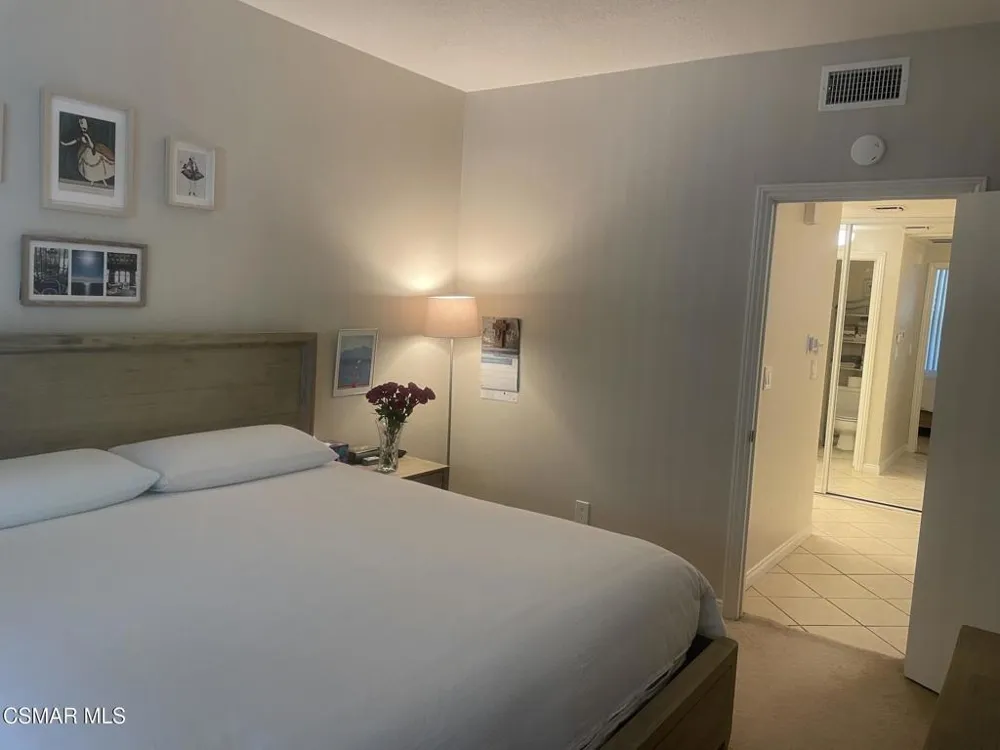 2394 Pleasant Way #C Thousand Oaks, CA 91362