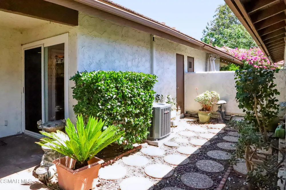 1100 Glenbridge Circle Westlake Village, CA 91361
