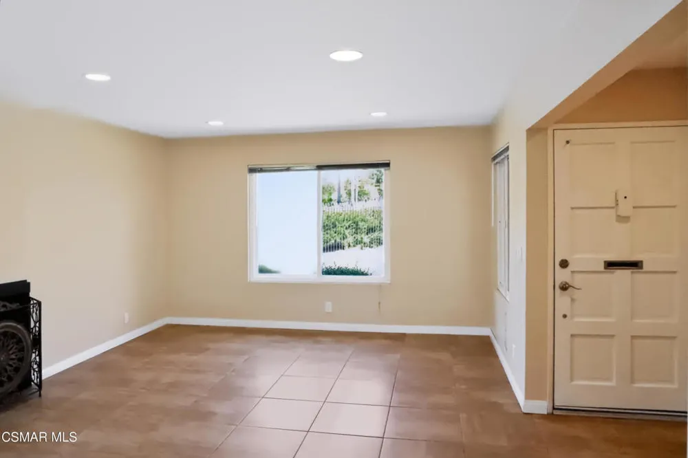 1100 Glenbridge Circle Westlake Village, CA 91361