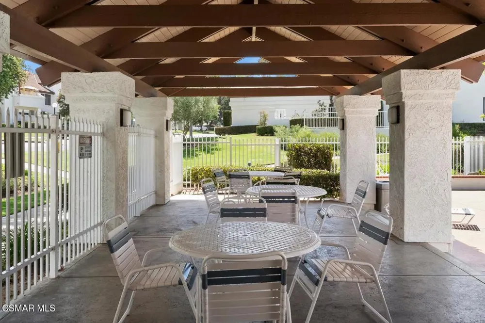 1425 Calle Lozano Camarillo, CA 93012