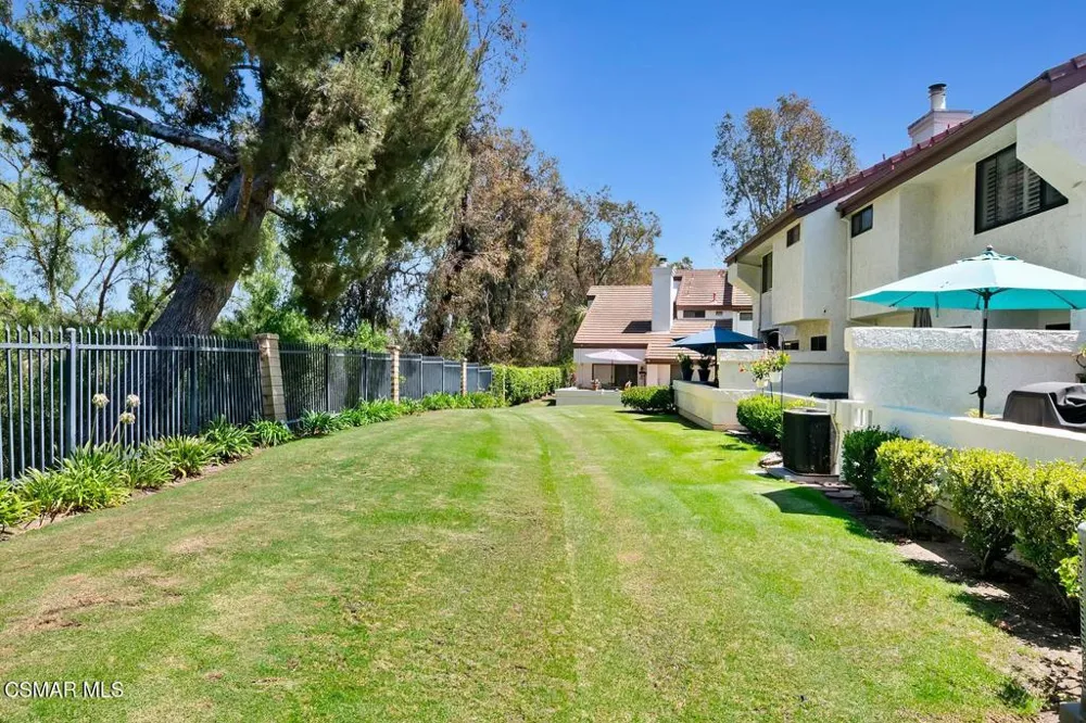 1425 Calle Lozano Camarillo, CA 93012