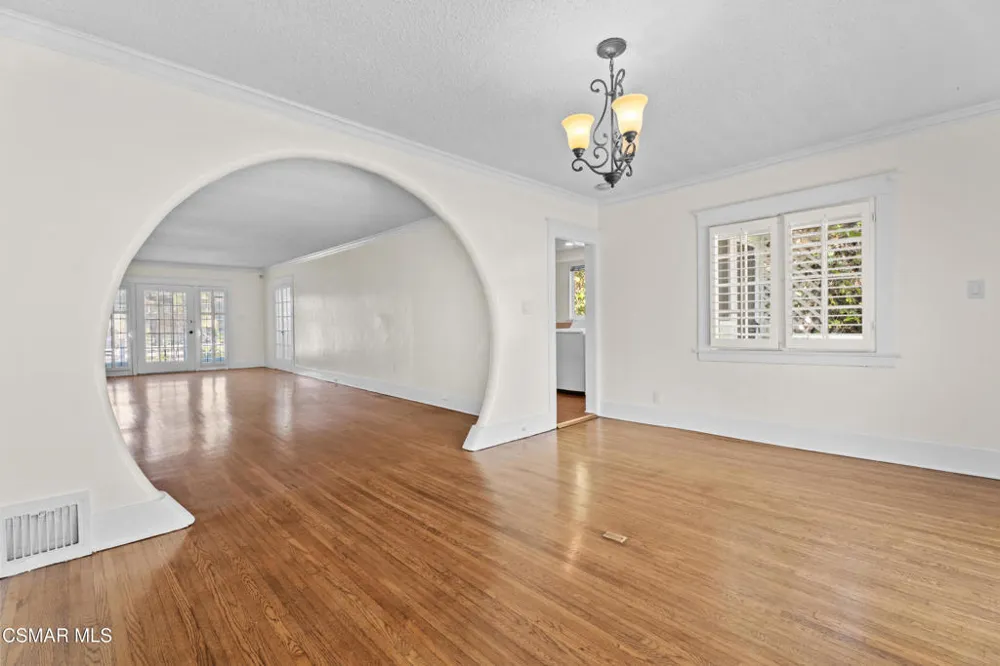 2320 Superior Avenue Venice, CA 90291