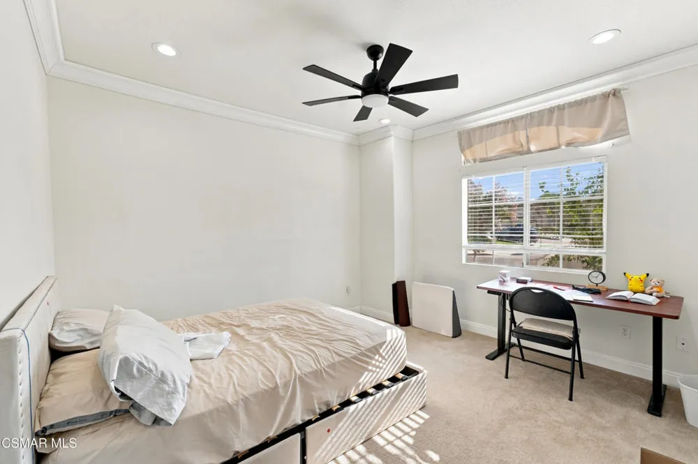 2809 Cimmaron Avenue Simi Valley, CA 93065